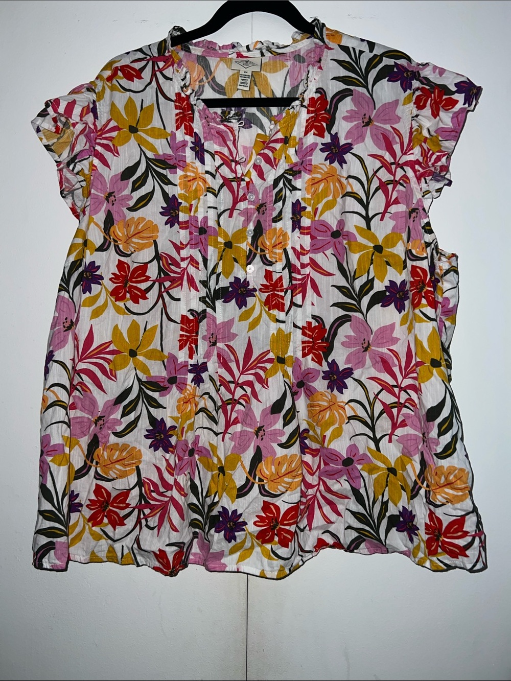 St. John's Bay White Floral Short-Sleeve Button Front Blouse